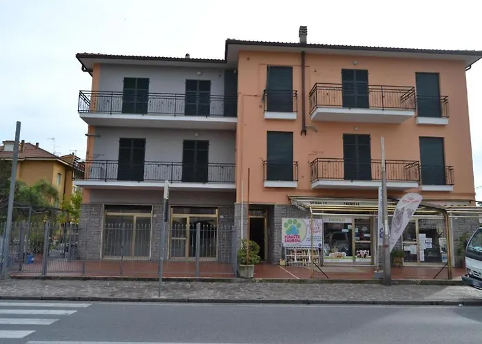 Happy House Xl Diano Marina